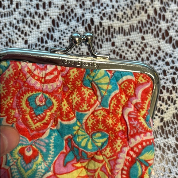 Vera Bradley Paisley In Paradise Quilted Silver Kiss Clasp Coin Purse - Picture 5 of 7